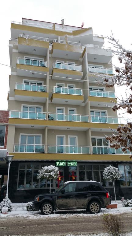 Hotel Pogradeci Exterior photo