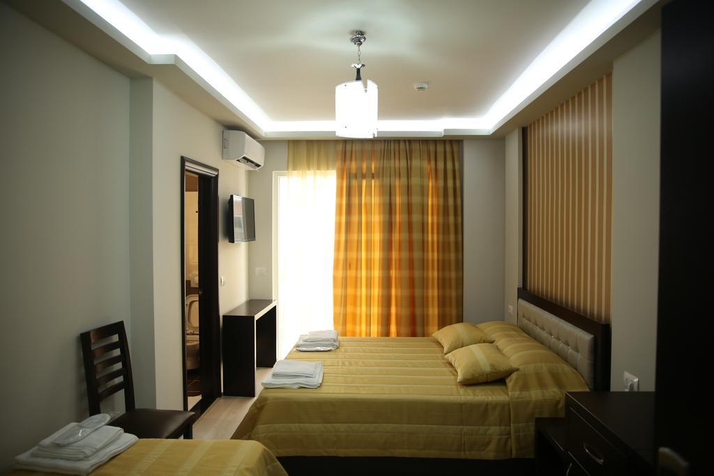 Hotel Pogradeci Room photo