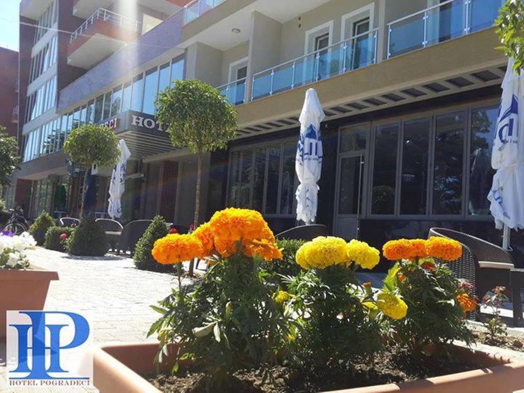Hotel Pogradeci Exterior photo