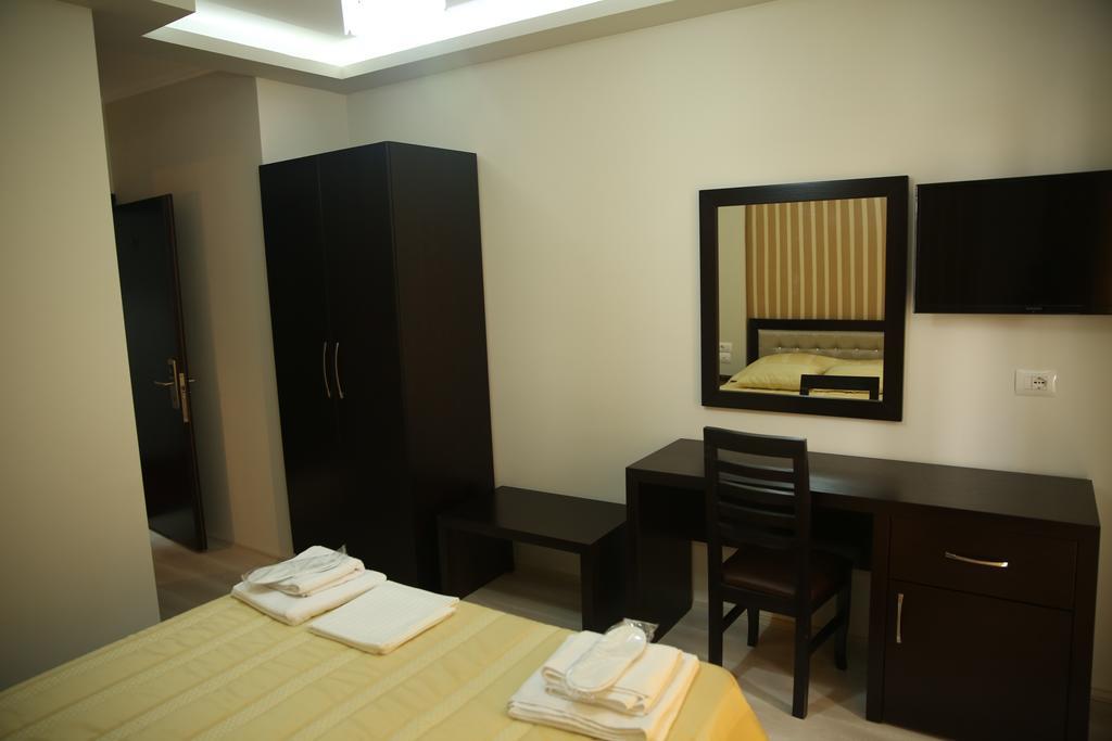 Hotel Pogradeci Room photo