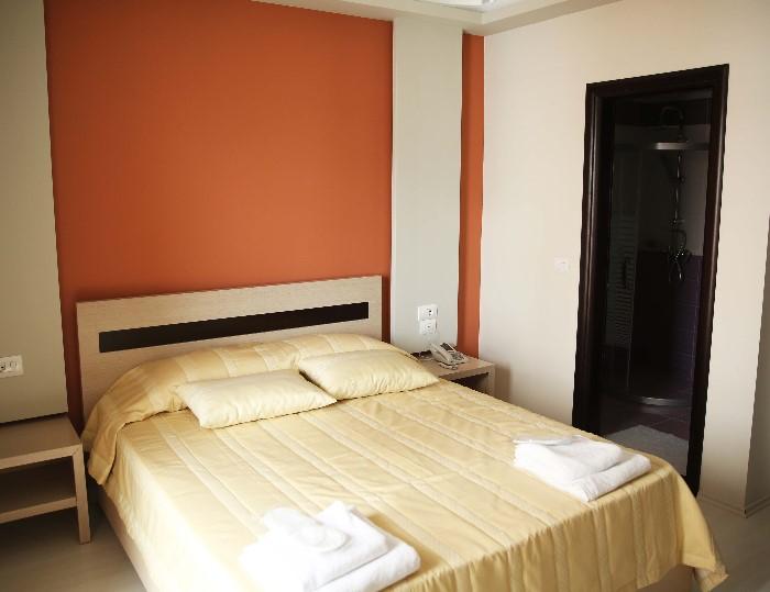 Hotel Pogradeci Exterior photo