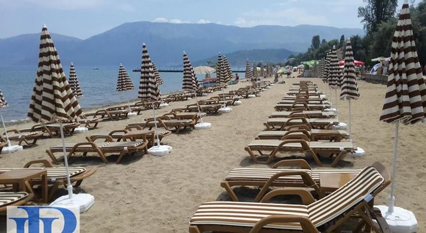 Hotel Pogradeci Exterior photo
